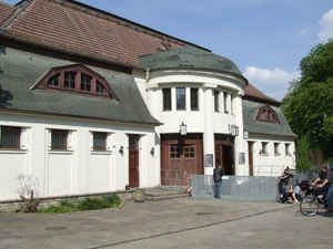 Haus Auensee (Leipzig) by Hyperboy