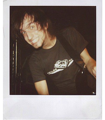 Datei:Polaroid Offenbach 2006-05-07 Johannes 350.jpg