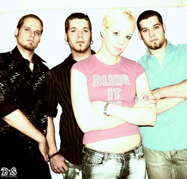 Datei:Support BITTER SILENCE.jpg