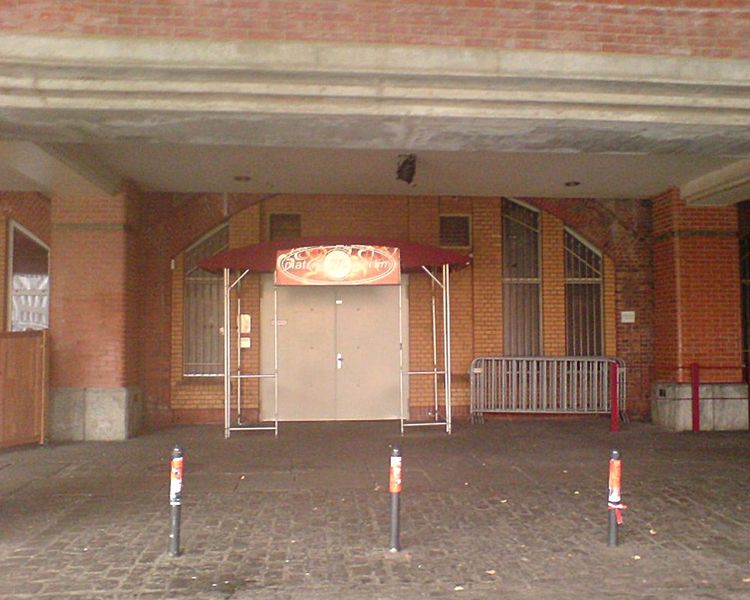 Datei:Matrix 01 Berlin.jpg