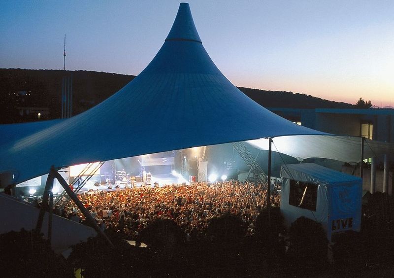 Datei:Museumsplatz Bonn.jpg