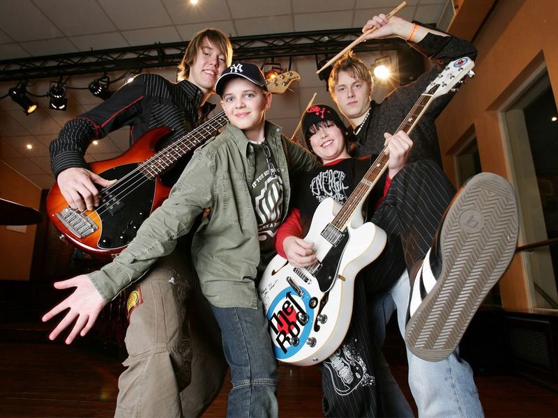 Datei:Support Peach Box.jpg